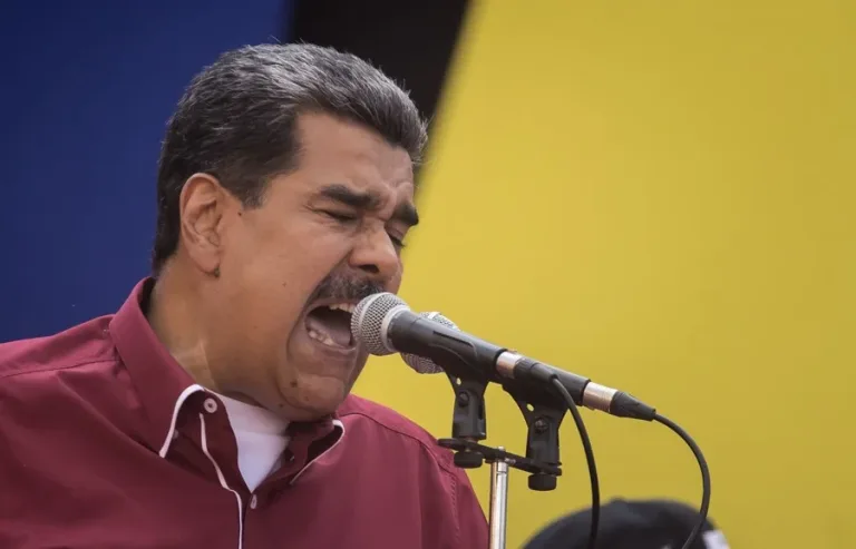 Trump afirma que Maduro es acusado por su 'campaña de terrorismo'