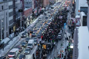 Protestas anti-ICE masivas en Minneapolis y Nueva York
