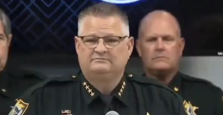Florida: sheriff amenaza con matar a manifestantes anti-ICE