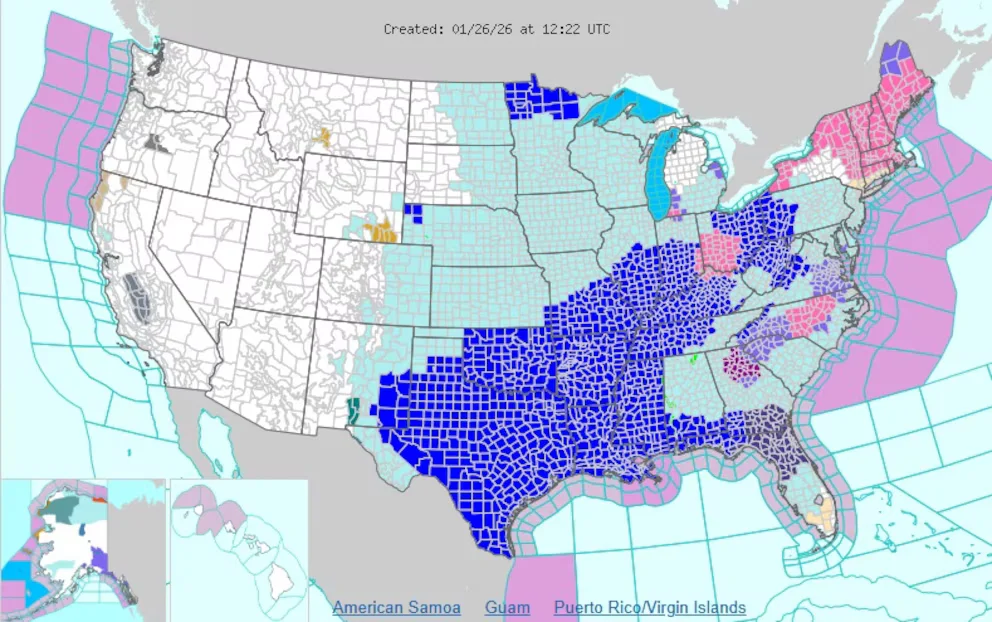 Más de 200 millones bajo alerta y 11 muertos por tormenta invernal