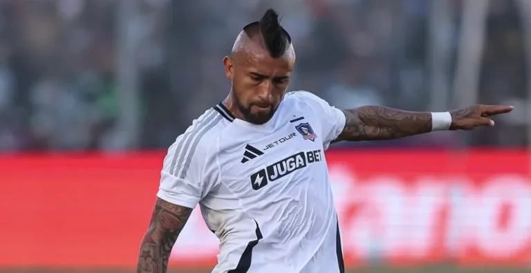 Vidal se compara con Xavi e Iniesta y desata la polémica