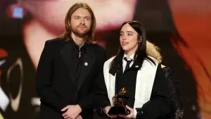 Billie Eilish, Justin Bieber y Lady Gaga desafían a ICE