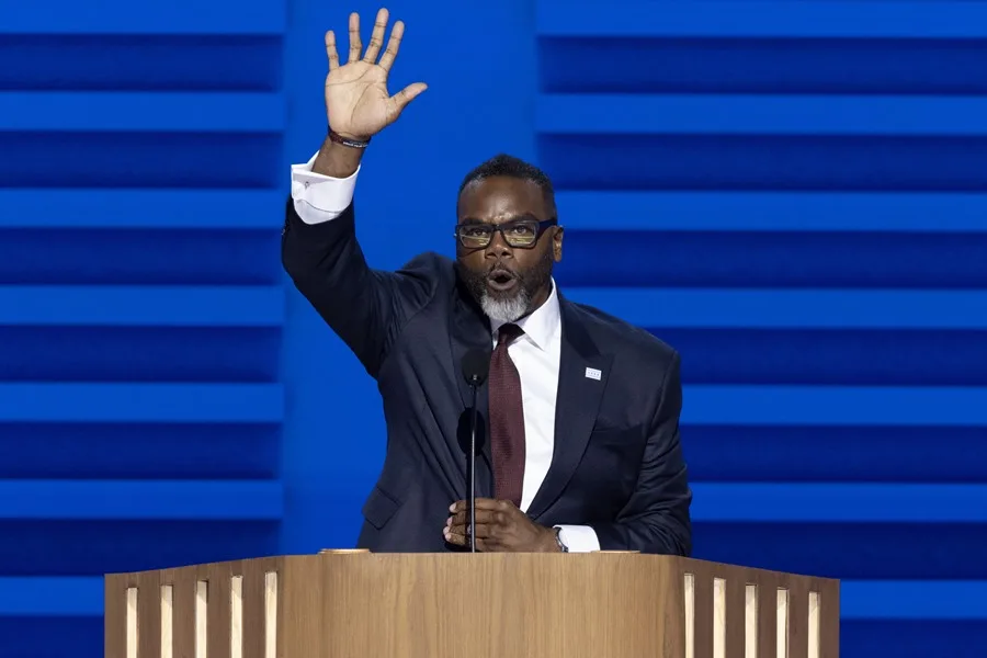 Chicago investigará y procesará a agentes de ICE