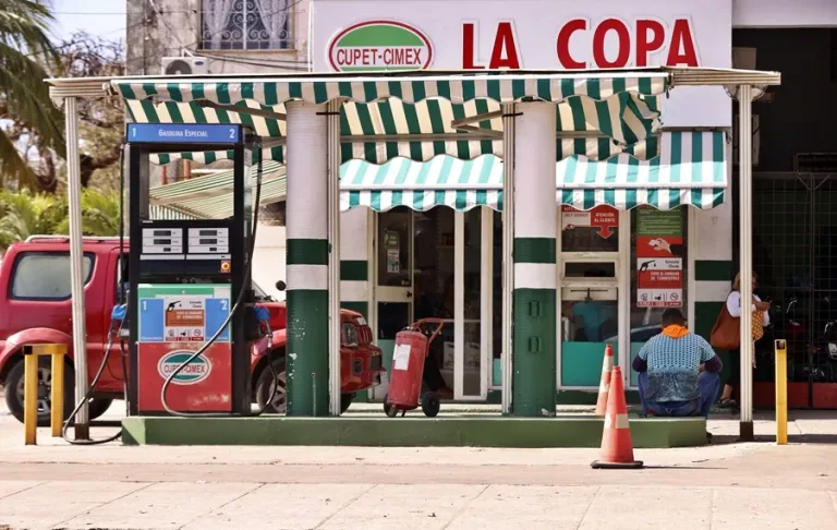 Cuba se queda sin combustible