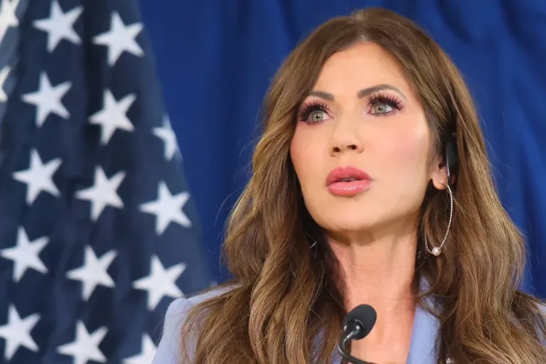 Exigen al Congreso un juicio político contra Noem