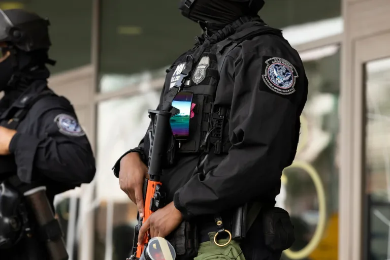 Gobierno en cierre parcial: ¿ICE seguirá operando tras cierre del DHS?