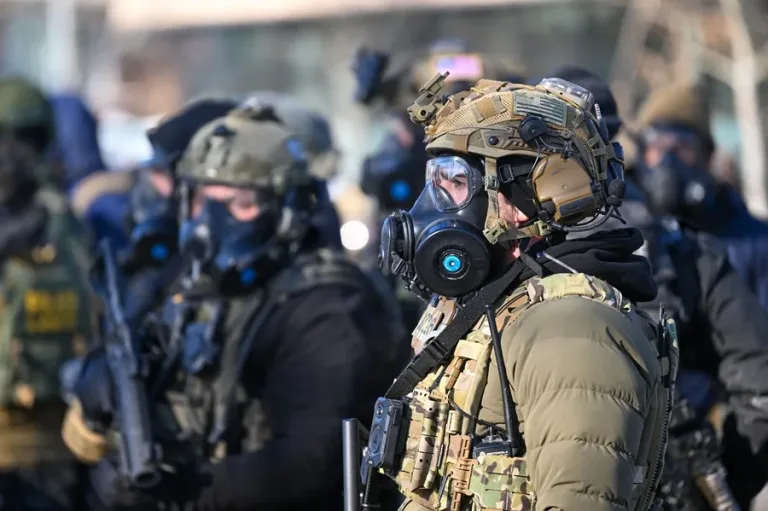 ICE descarta redadas migratorias durante el Super Bowl