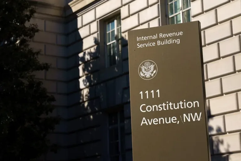 IRS compartió por error datos fiscales