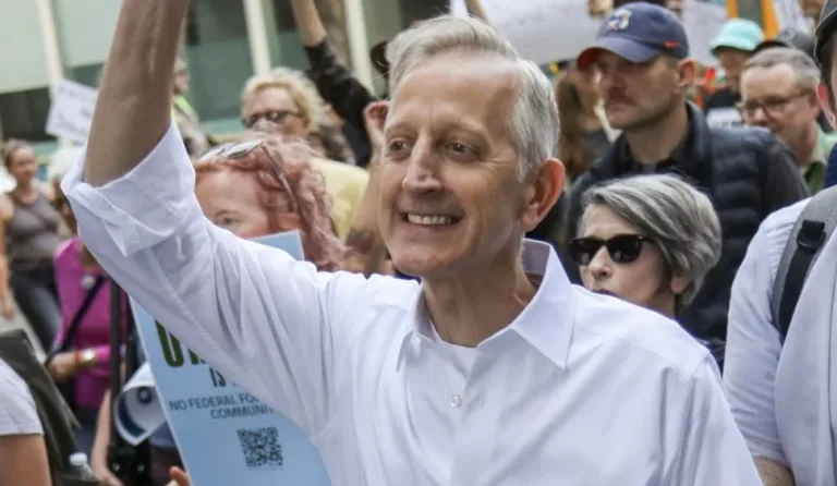 Alcalde de Portland exige que ICE abandone la ciudad