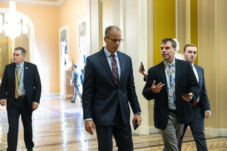 Senado prevé un cierre del Gobierno