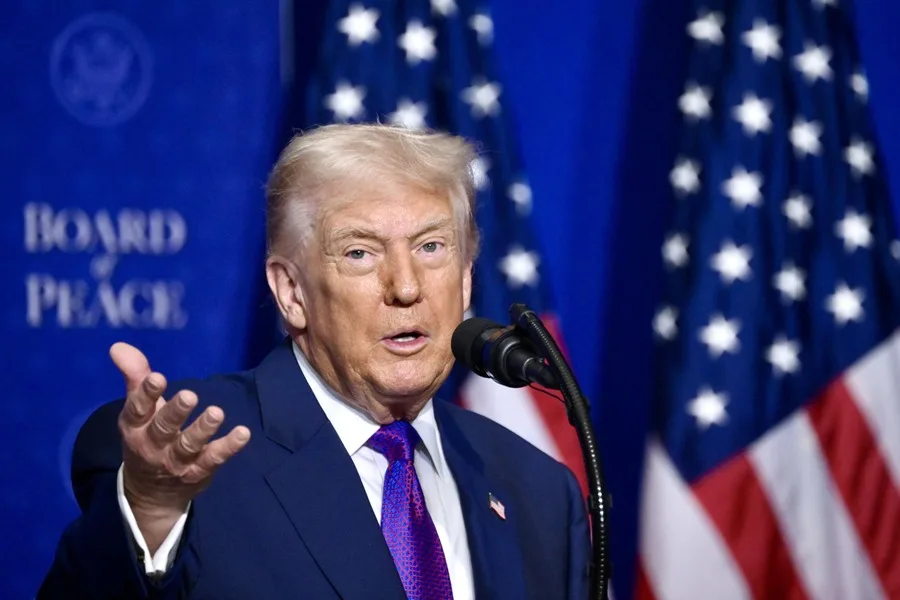 Trump le da a Irán "10 días" para lograr acuerdo o atacará