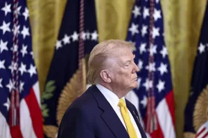 Trump eliminaría licencias de conducir