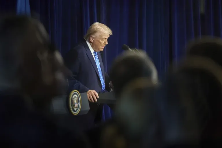 Trump plantea ofensiva