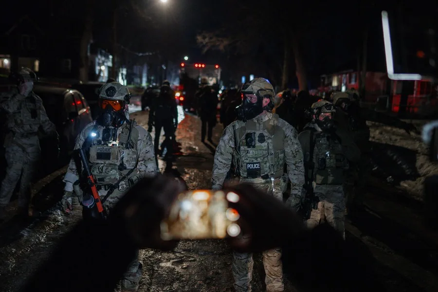 El 'zar' de la frontera retirará 700 agentes del ICE de Minneapolis