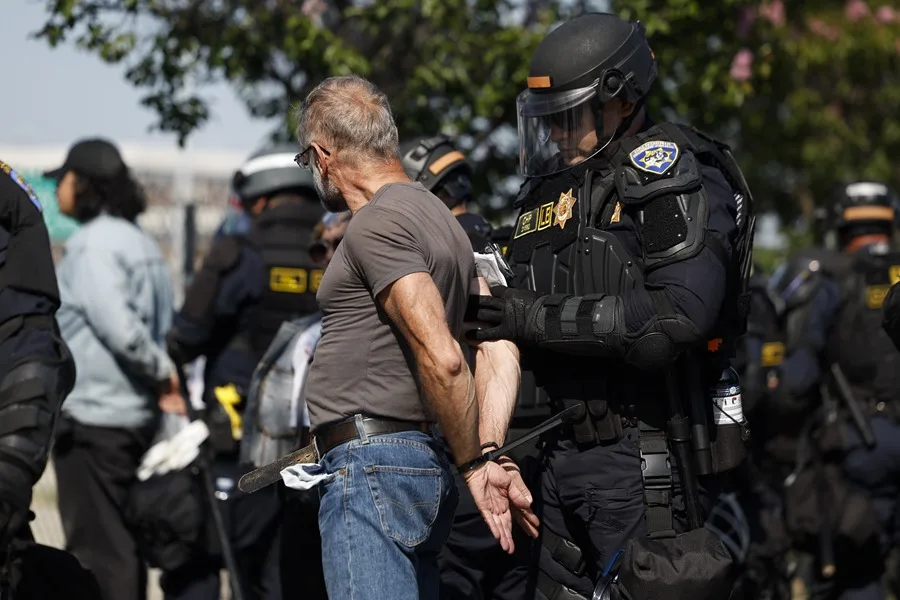 Alcaldesa de Los Ángeles prohíbe al ICE el uso de propiedades públicas