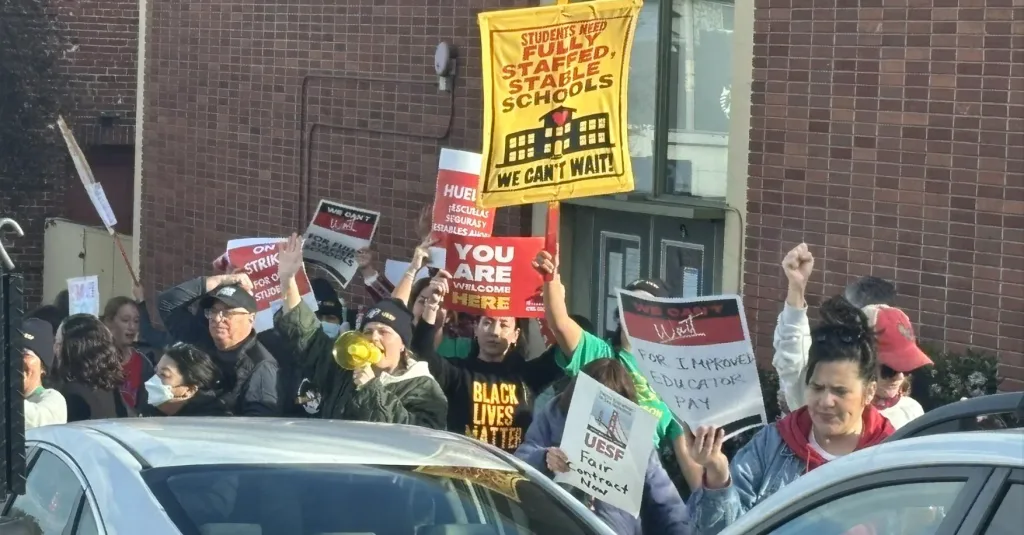 Maestros en huelga en San Francisco: ¿qué pasará con las clases?