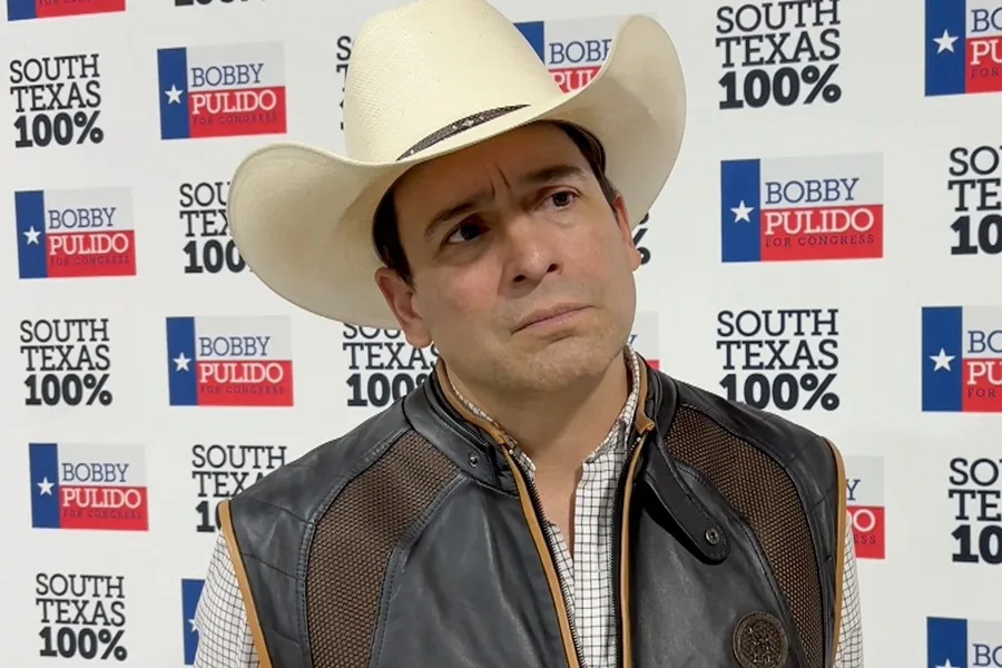 Bobby Pulido: El ganador del Grammy que gana las primarias en Texas