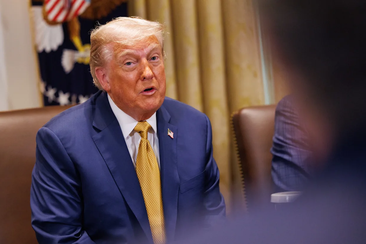 California demanda a Trump