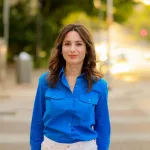 Gina Hinojosa, la demócrata que va tras Greg Abbott