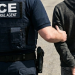 Padre entrega a su yerno a ICE