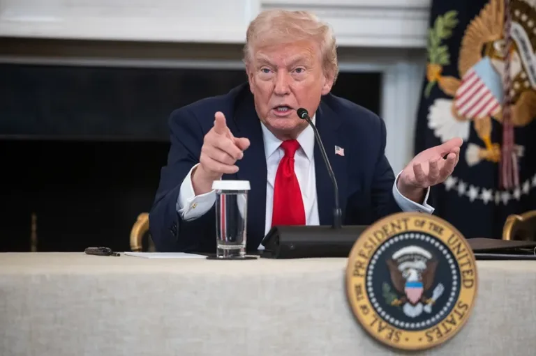 Trump quiere participar en el nombramiento del nuevo líder de Irán, como «en Venezuela»