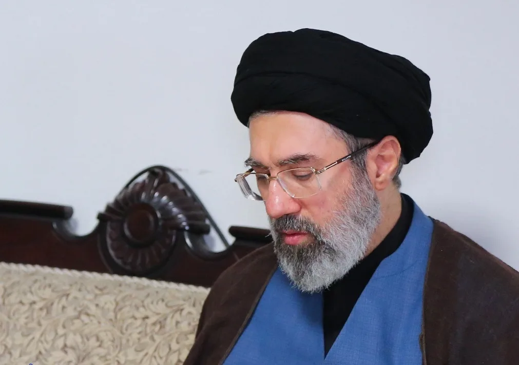 Trump quiere participar en el nombramiento del nuevo líder de Irán, como «en Venezuela»  Alí ​​Jameneí  Mojtaba Jameneí, 