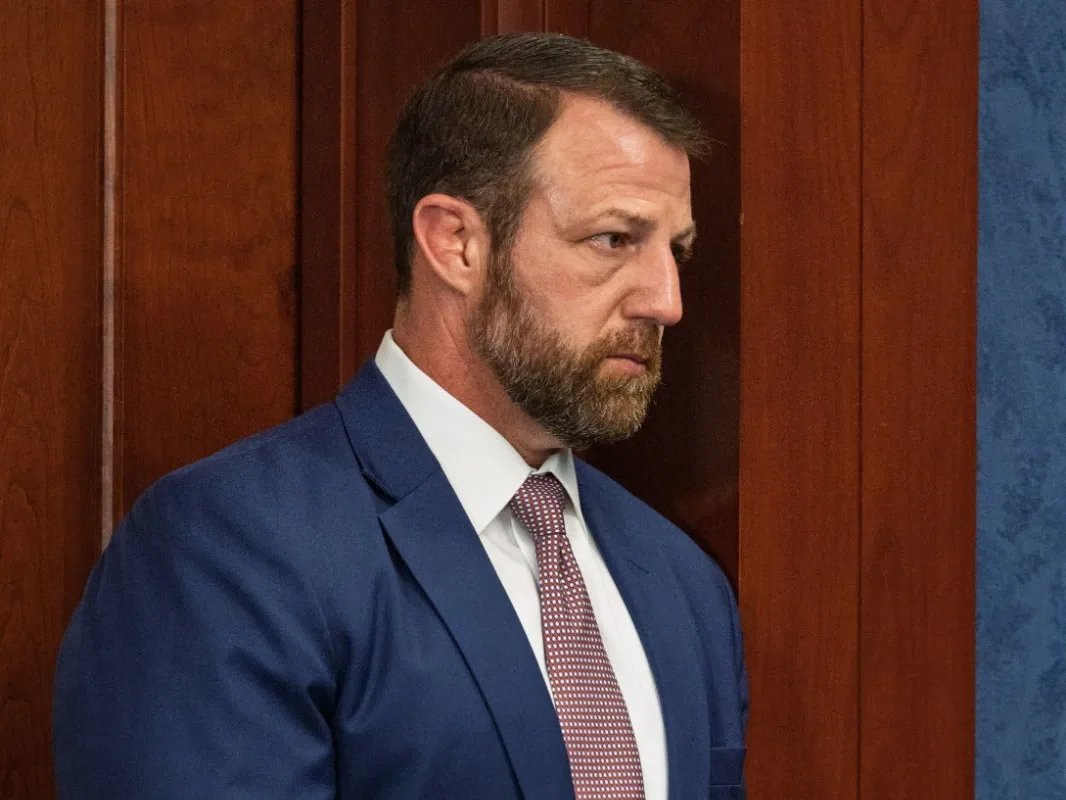 EN PORTADA: CRISIS EN EL DHS De confirmarse su nombramiento, ¿será Markwayne Mullin el próximo desastre del DHS?