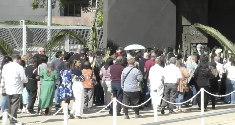 Comunidades migrantes celebran Semana Santa bajo presión de ICE