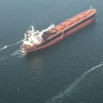 Irán amenaza: Estrecho de Ormuz será paz o "sufrimiento" bélico