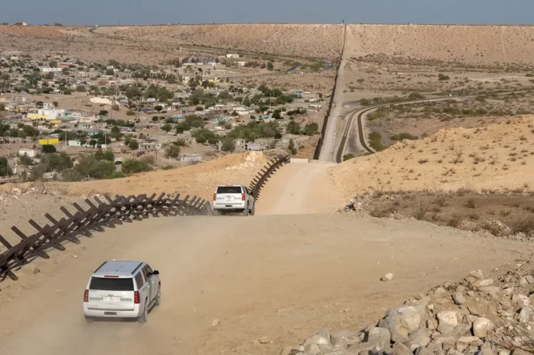 Cifras en la frontera de EEUU caen a nivel más bajo desde 1970