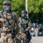 ICE detiene a jornaleros en operativo masivo en California