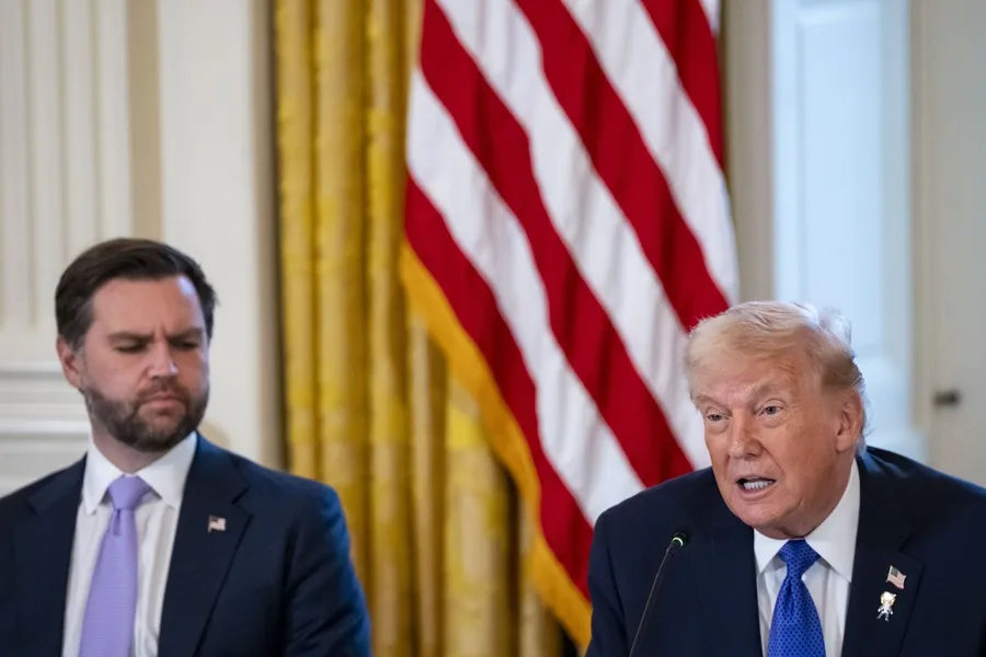 JD Vance dice que Mojtaba Jameneí está herido