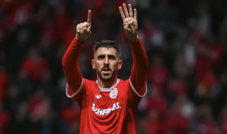 Portugal convoca a Paulinho de emergencia