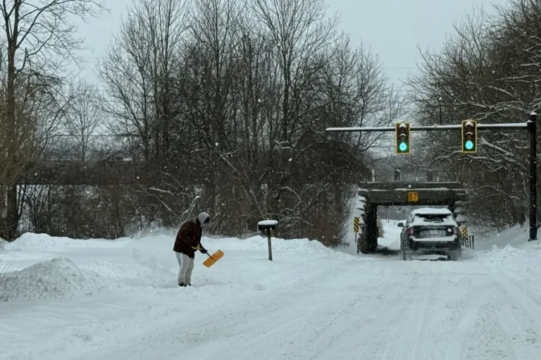 Tres fuertes tormentas ponen en alerta a más de 25 estados