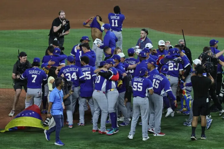 Así celebra Venezuela ganarle a EE.UU. en el Clásico Mundial de Béisbol