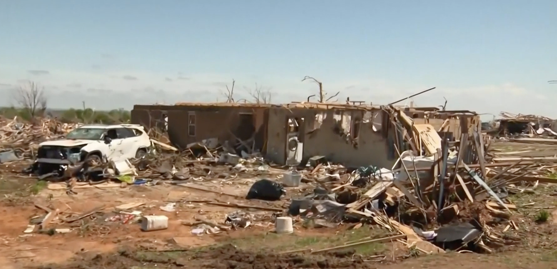 tornado deja muertos en el norte de texas
