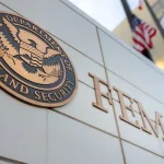 “¿Era broma?”: Trump reacciona a funcionario de FEMA que se "teletransportó"