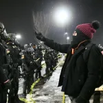 Investigan abusos de agentes