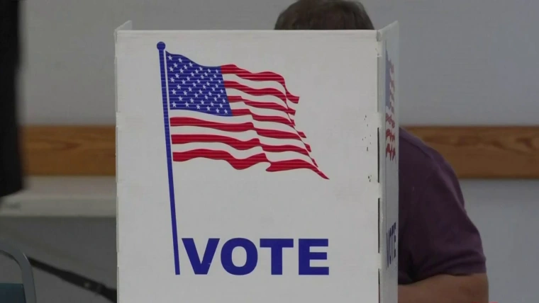 Juez anula mapa que los votantes