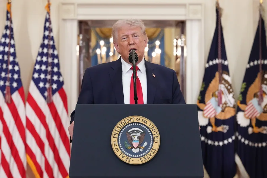 Trump: EE.UU. golpeará a Irán "extremadamente duro" las "próximas 2 o 3 semanas"