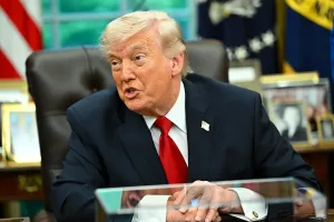 Trump asegura que Carlos III