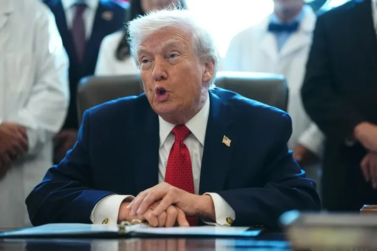 Trump baja restricción a la marihuana