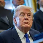 Trump busca revocar ciudadanía