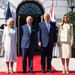 Trump recibe a Carlos III