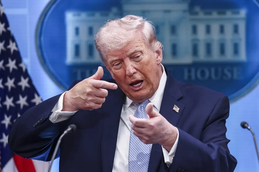 Trump refuerza tropas en la región