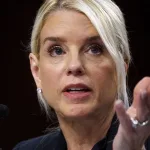 ¿Cómo Pam Bondi perdió el respaldo de Trump?