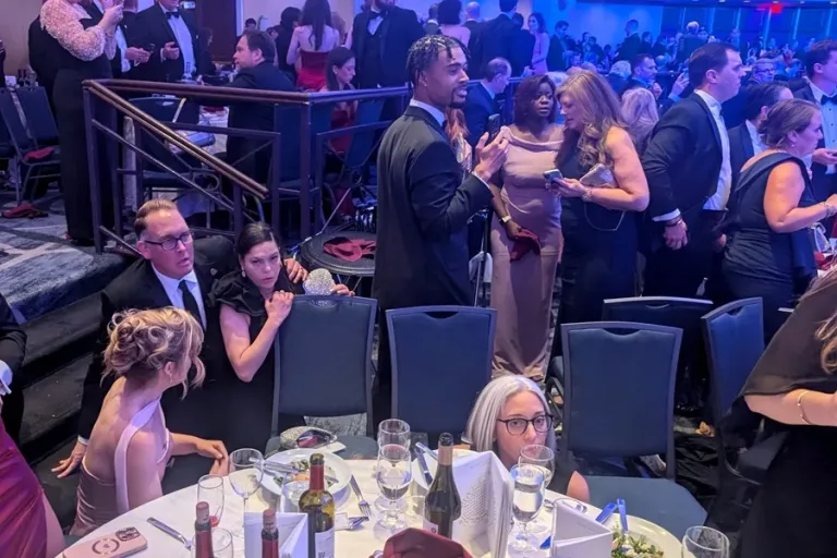 caos del tiroteo de la cena de Trump