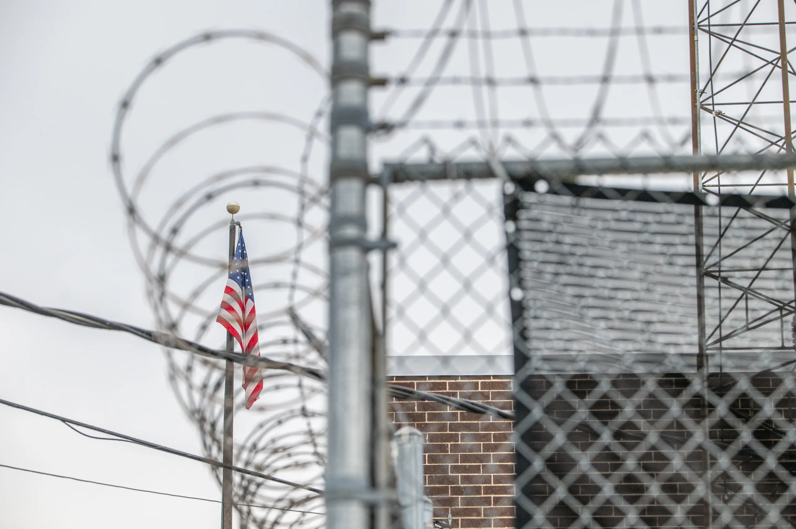 Mortalidad en centros de detención alcanza máximo histórico