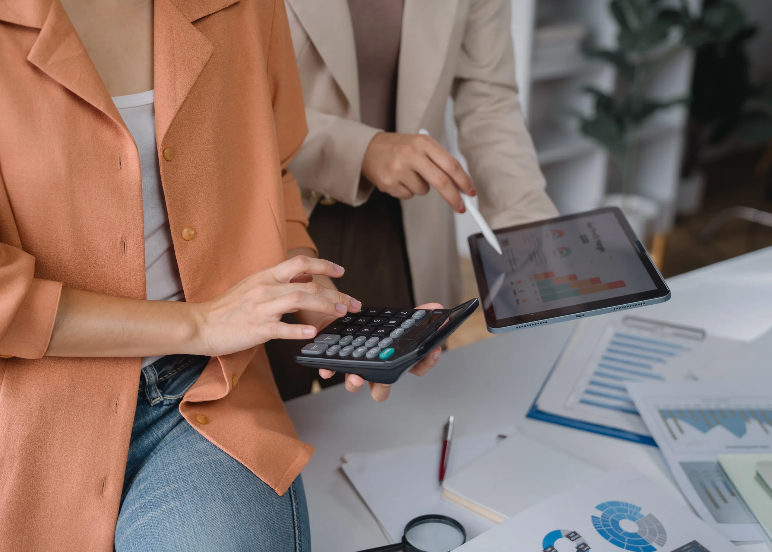 ¿Por qué la Fed no baja tasas? Guía para emprendedores
