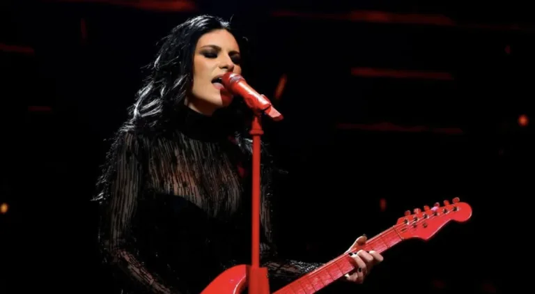 Laura Pausini se disculpa tras comentario en concierto de Perú